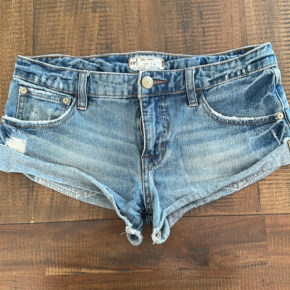 Free people, Jean shorts | size 24 | low-rise booty jean shorts